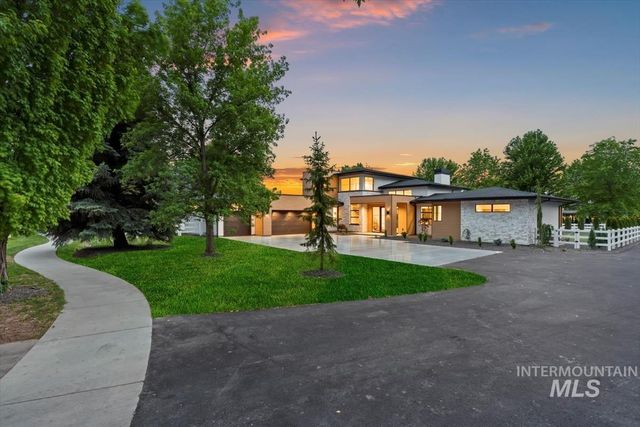 Custom Home Build — Eagle, ID